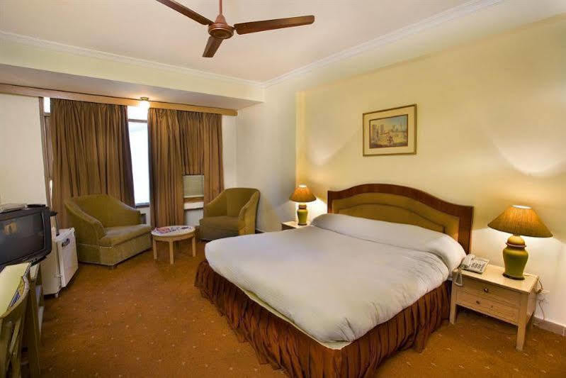 The Bmk Hotel Greater Kailash Dillí Exteriér fotografie